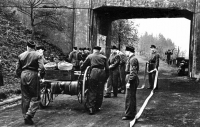 2557_Schb 1950er Jahre Feuerwehr Sammlung Paul Zöllner (4).jpg